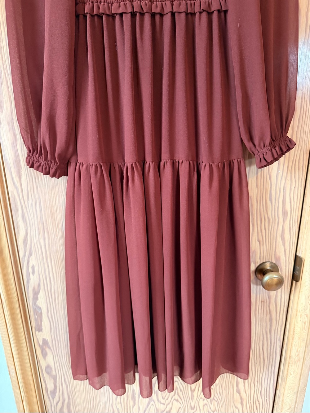 Aritzia Wilfred Long Sleeve Smocked Bodice Maxi Dress - Maroon - Picture 4 of 6